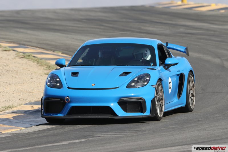 Porsche Cayman GT4