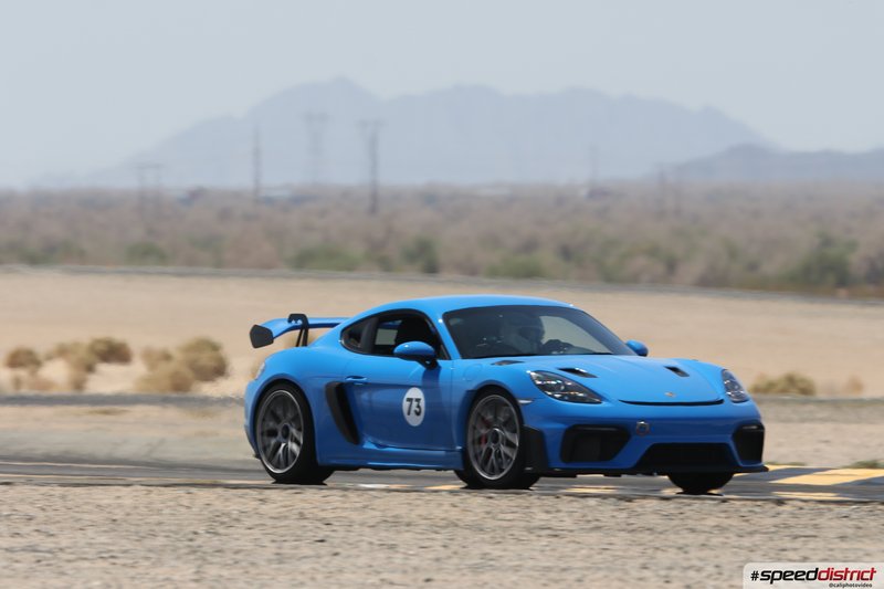 Porsche Cayman GT4