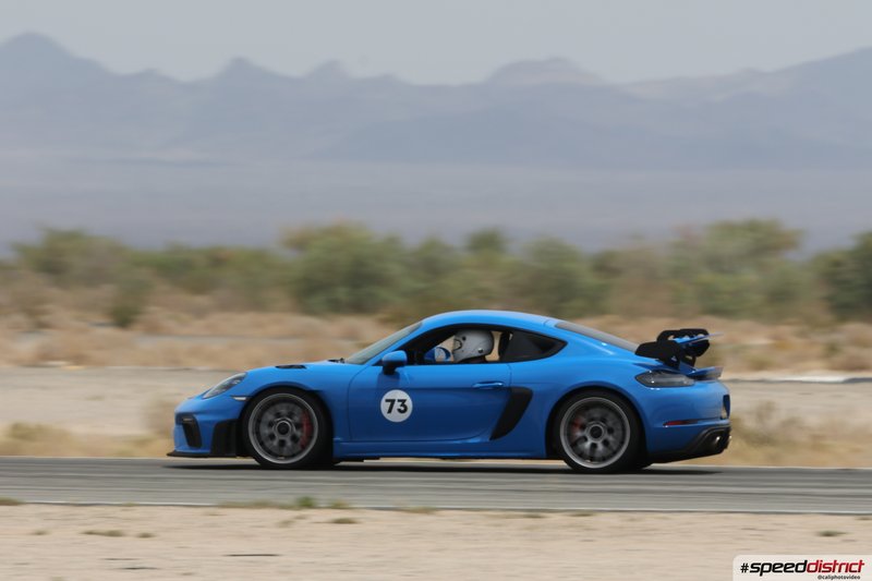 Porsche Cayman GT4
