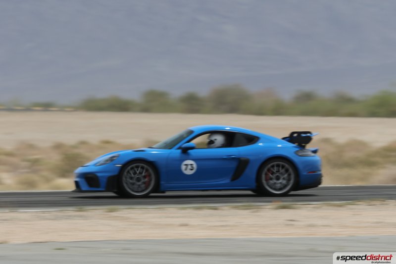 Porsche Cayman GT4