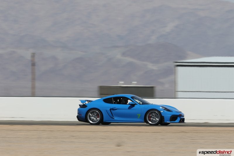 Porsche Cayman GT4