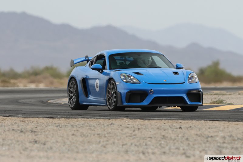 Porsche Cayman GT4