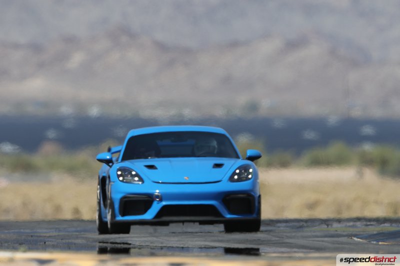 Porsche Cayman GT4