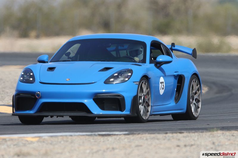 Porsche Cayman GT4