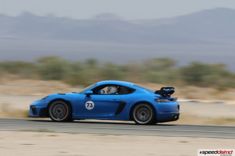 Porsche Cayman GT4