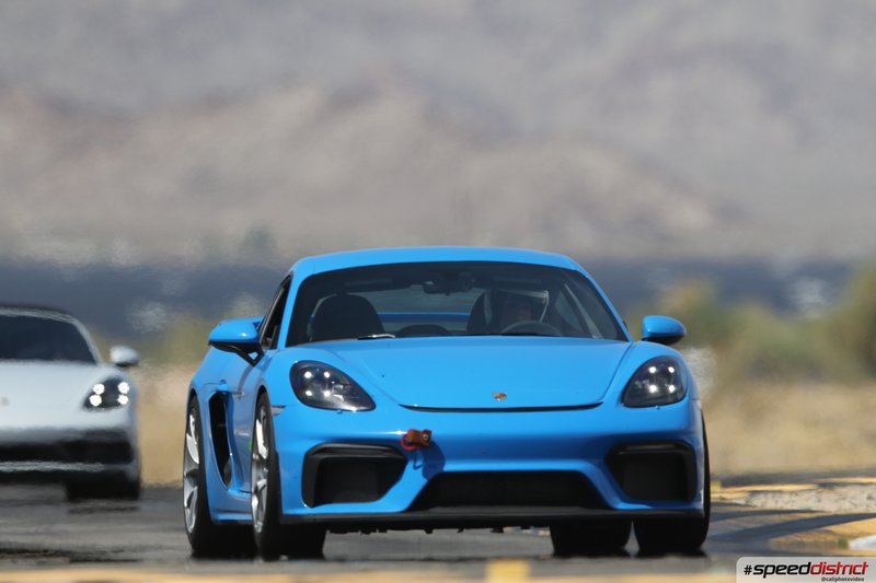 Porsche Cayman GT4