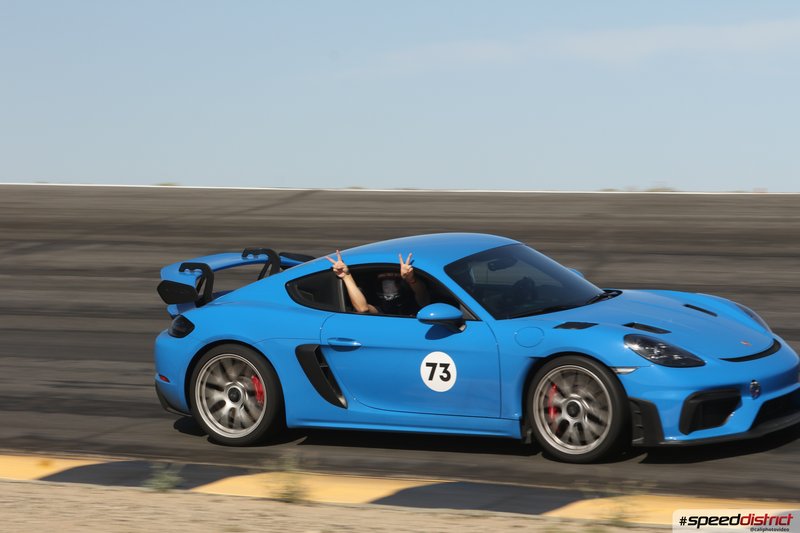Porsche Cayman GT4