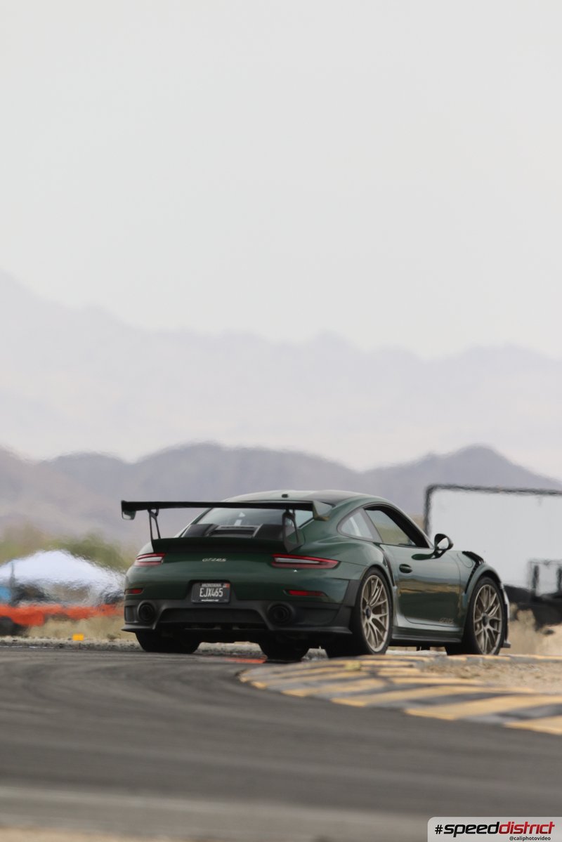 Porsche 911 GT2 RS