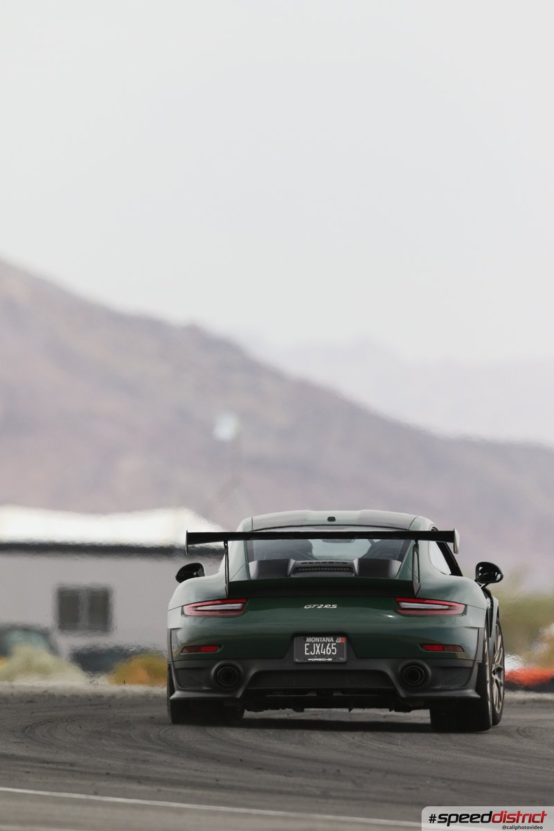 Porsche 911 GT2 RS