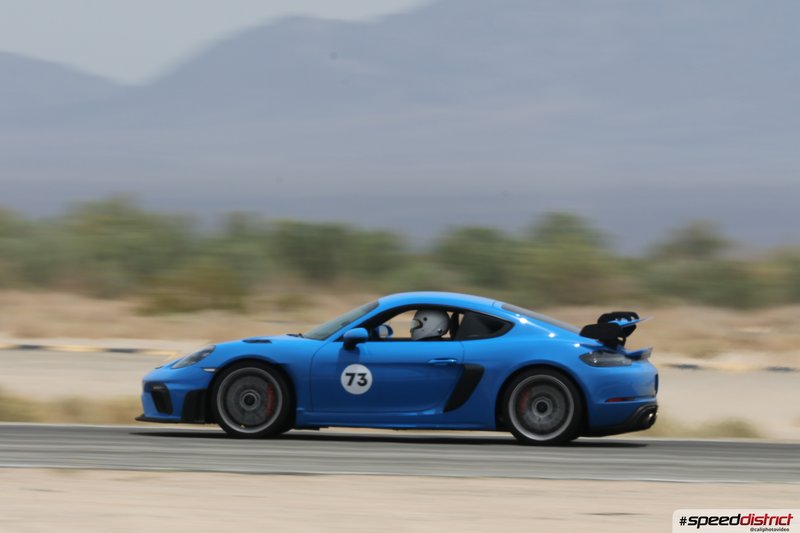 Porsche Cayman GT4