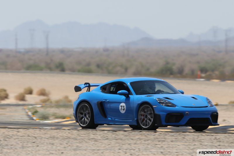 Porsche Cayman GT4