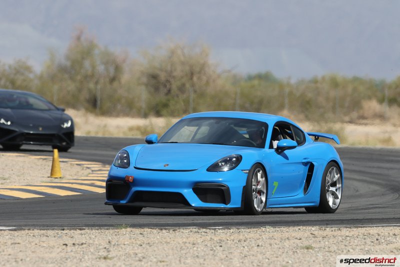 Porsche Cayman GT4