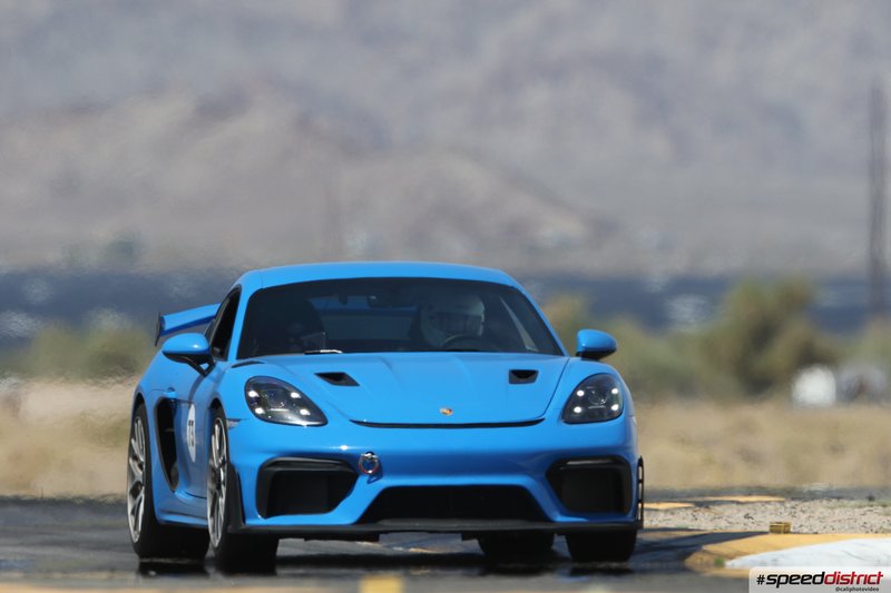 Porsche Cayman GT4