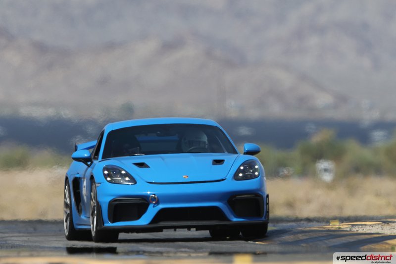 Porsche Cayman GT4
