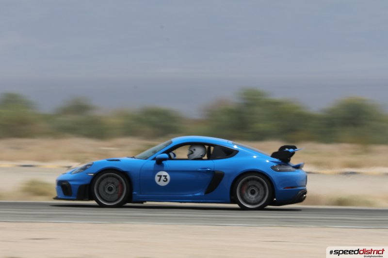 Porsche Cayman GT4