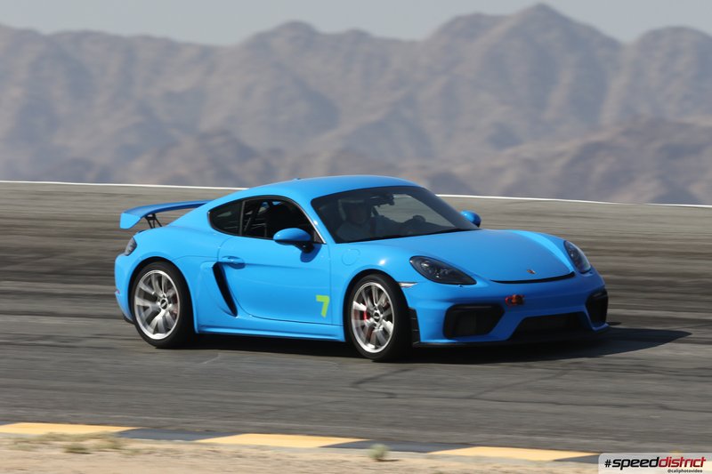 Porsche Cayman GT4