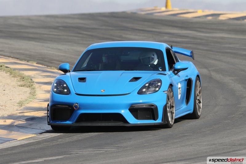 Porsche Cayman GT4
