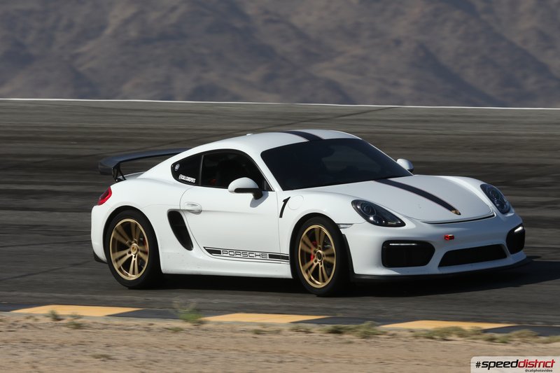 Porsche Cayman GT4