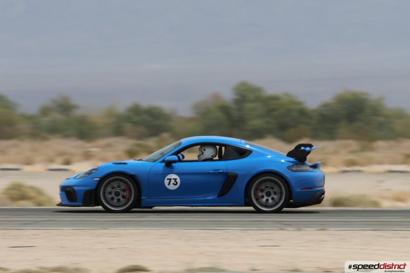 Porsche Cayman GT4