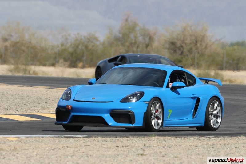 Porsche Cayman GT4