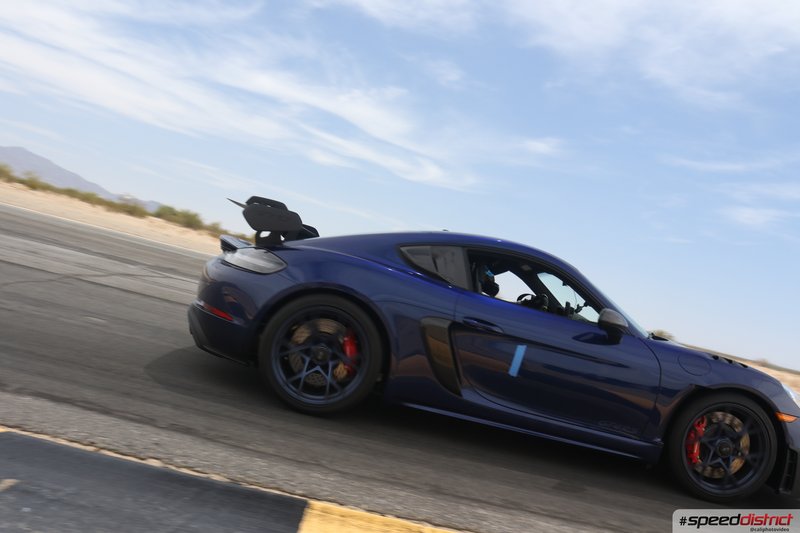 Porsche Cayman GT4