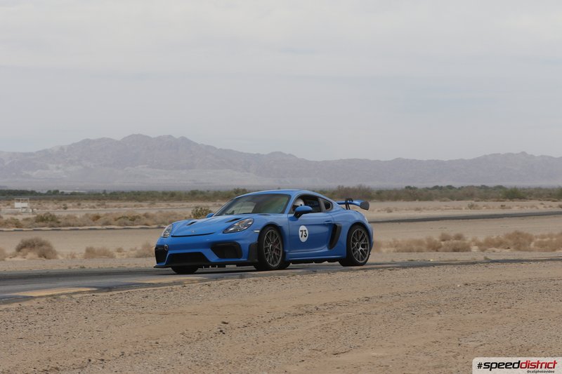 Porsche Cayman GT4