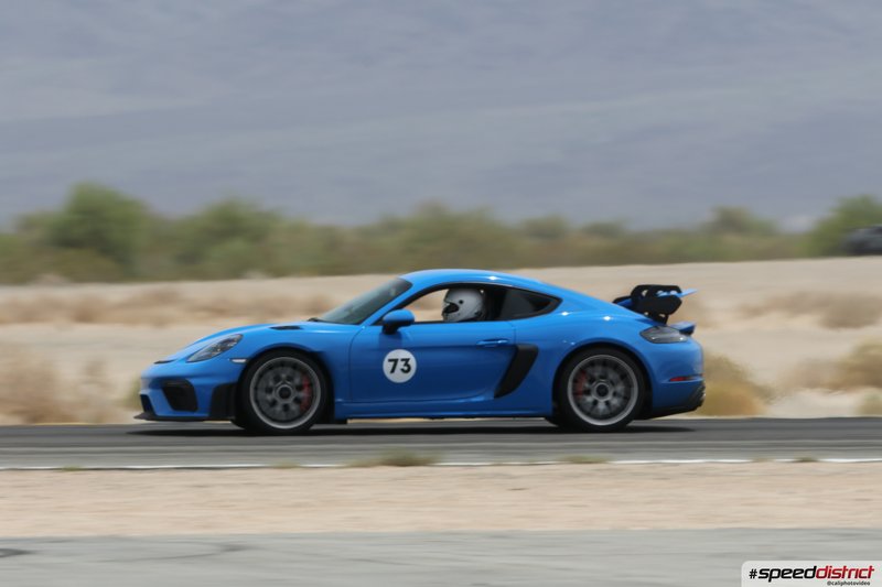 Porsche Cayman GT4