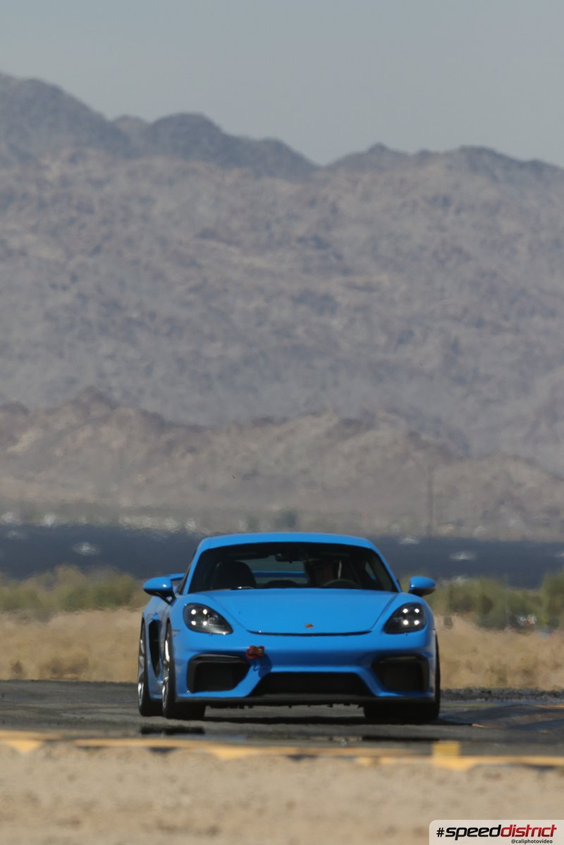 Porsche Cayman GT4
