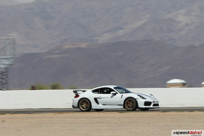 Porsche Cayman GT4