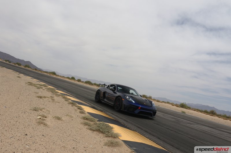 Porsche Cayman GT4