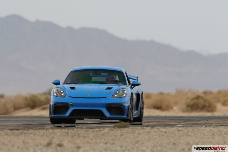 Porsche Cayman GT4