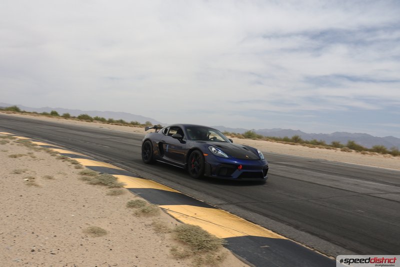 Porsche Cayman GT4