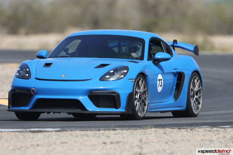 Porsche Cayman GT4