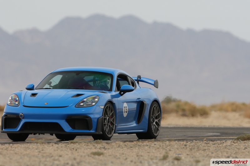 Porsche Cayman GT4