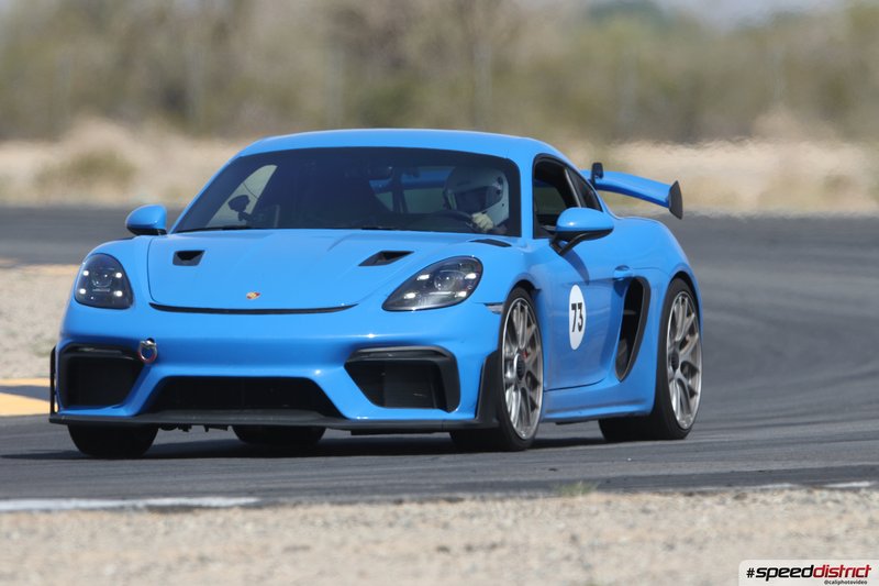 Porsche Cayman GT4