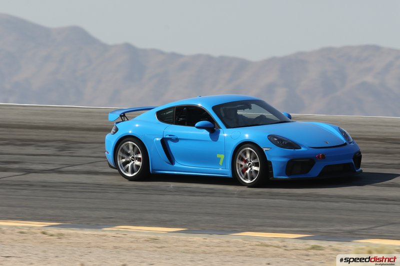 Porsche Cayman GT4