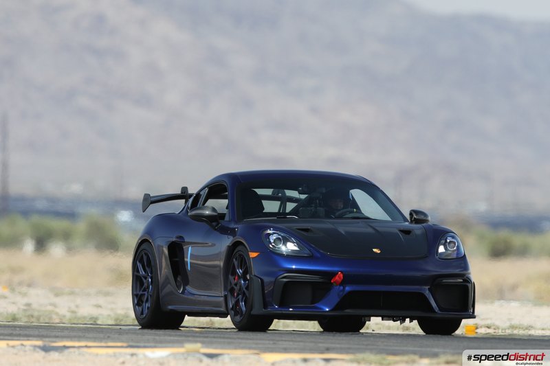 Porsche Cayman GT4
