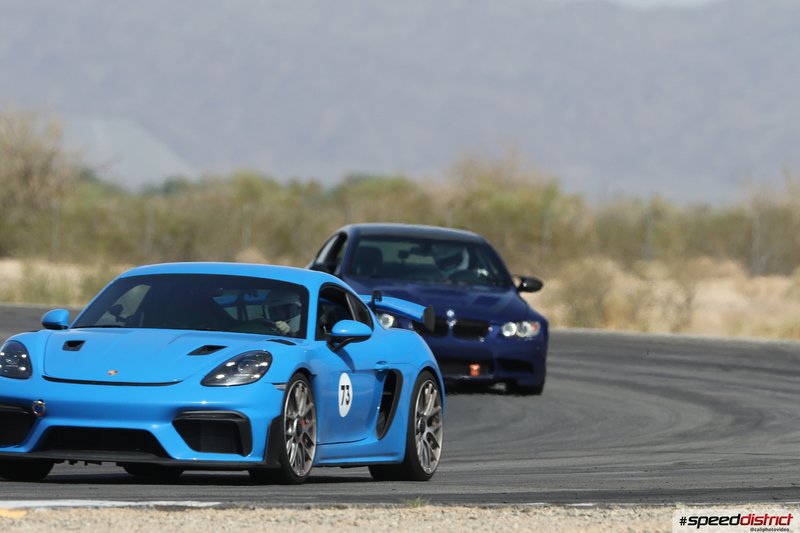 Porsche Cayman GT4