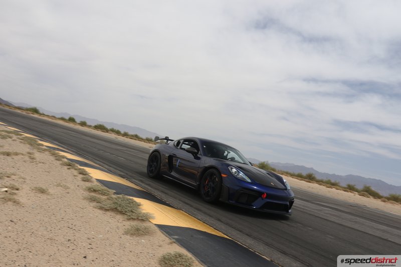 Porsche Cayman GT4