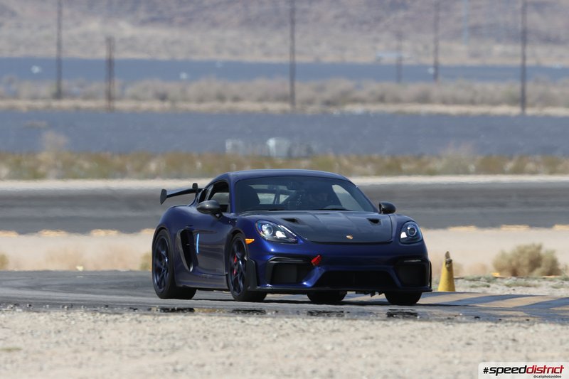 Porsche Cayman GT4