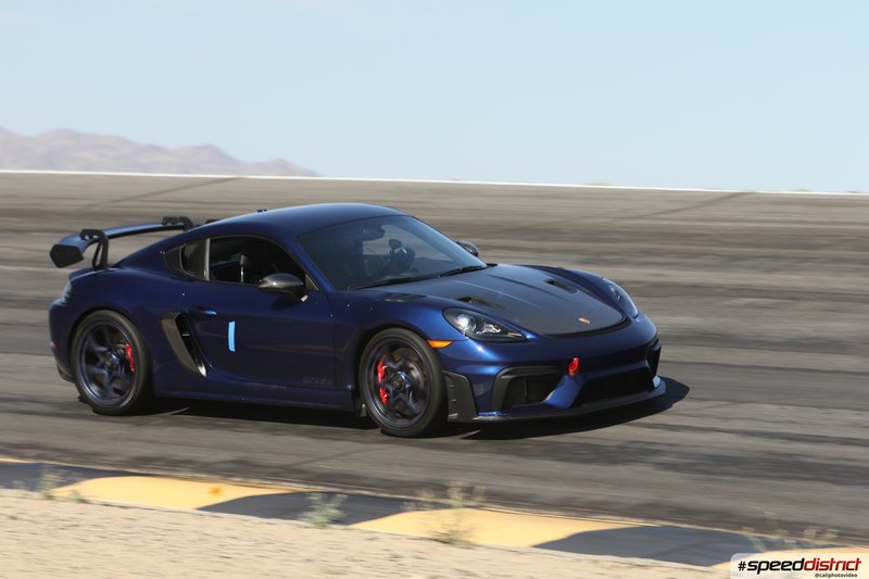 Porsche Cayman GT4