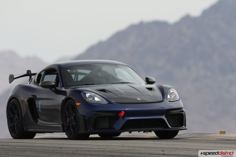 Porsche Cayman GT4
