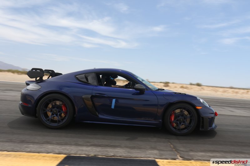 Porsche Cayman GT4