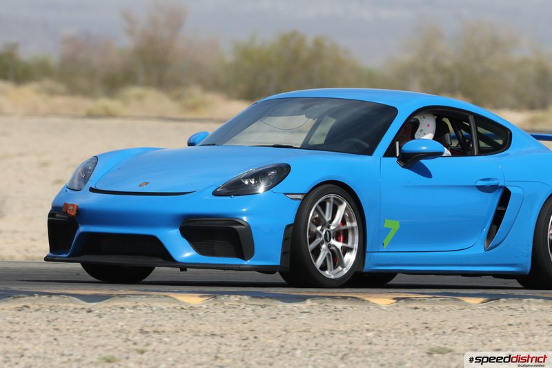 Porsche Cayman GT4