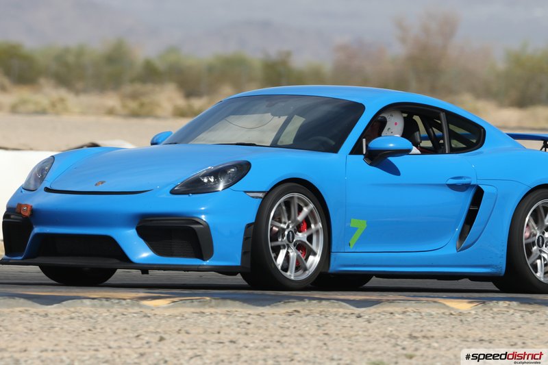 Porsche Cayman GT4