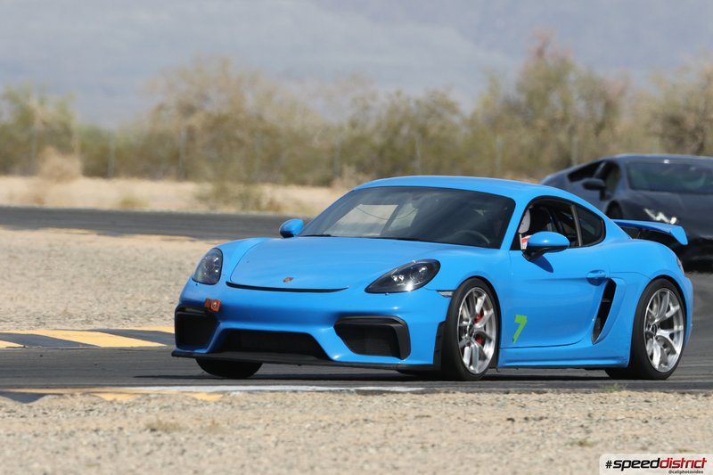 Porsche Cayman GT4