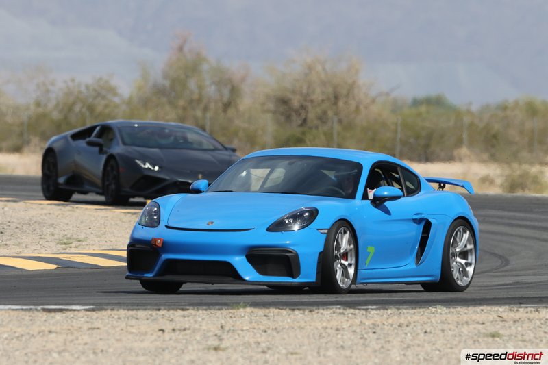 Porsche Cayman GT4