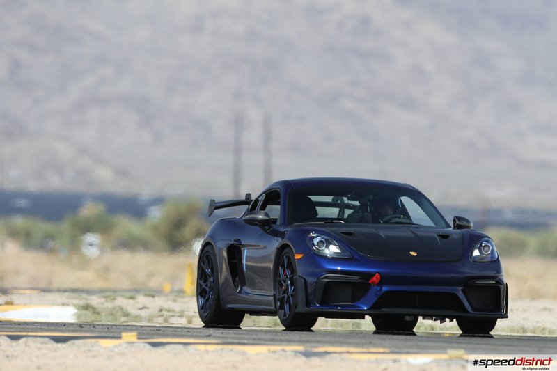 Porsche Cayman GT4