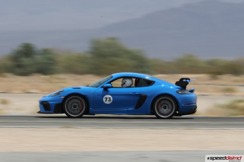 Porsche Cayman GT4