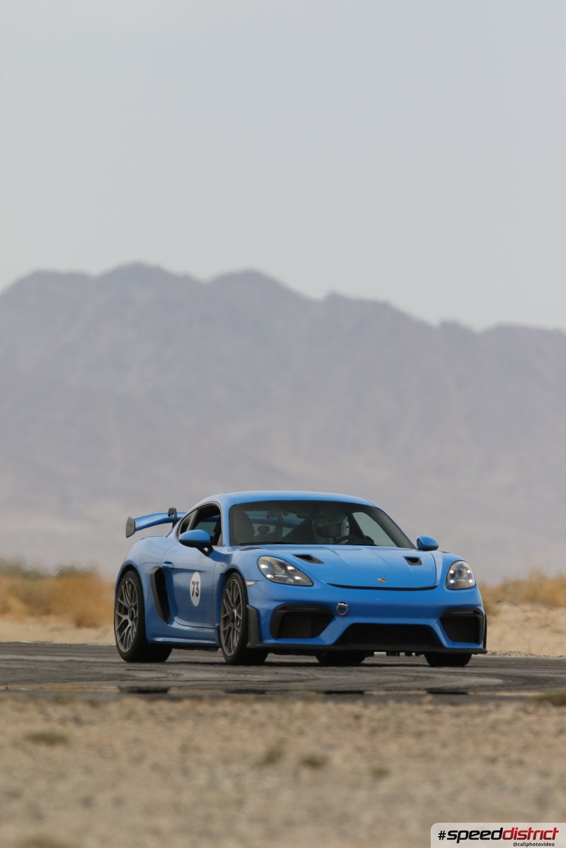 Porsche Cayman GT4